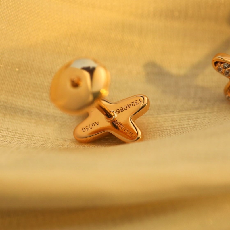 CHAUMET